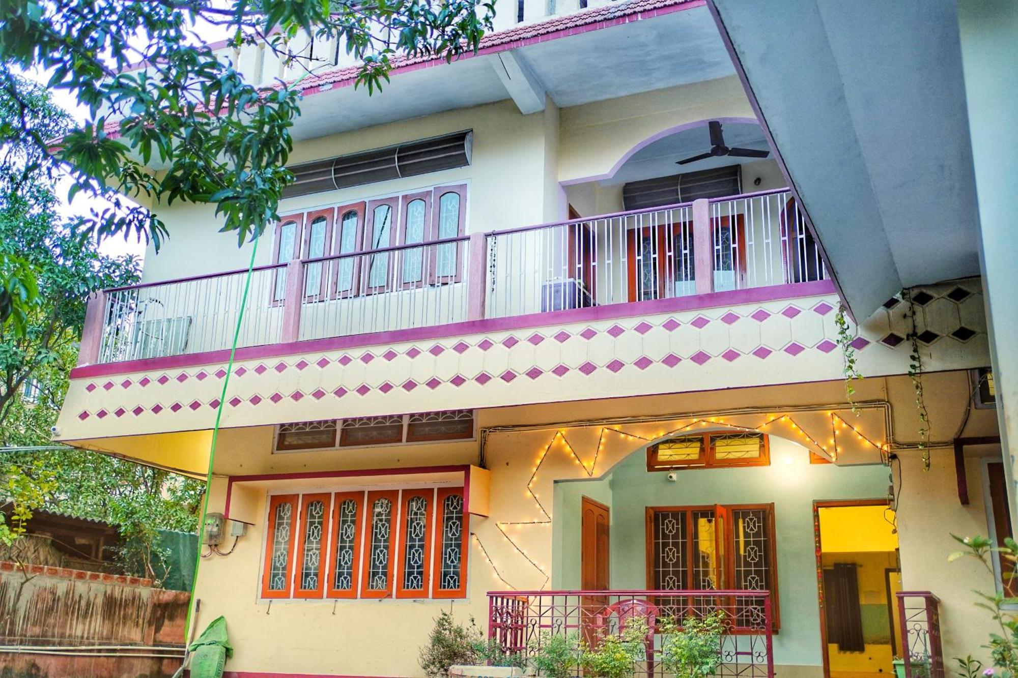 Capital Heritage Homestay Гувахати Экстерьер фото
